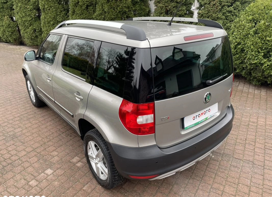 Skoda Yeti cena 39800 przebieg: 174000, rok produkcji 2013 z Strzelce Opolskie małe 562